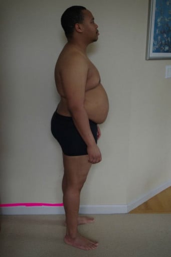 A picture of a 5'6" male showing a snapshot of 209 pounds at a height of 5'6