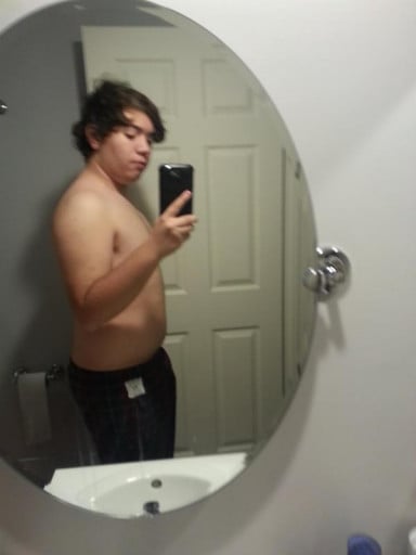 A progress pic of a 5'9" man showing a fat loss from 240 pounds to 195 pounds. A respectable loss of 45 pounds.