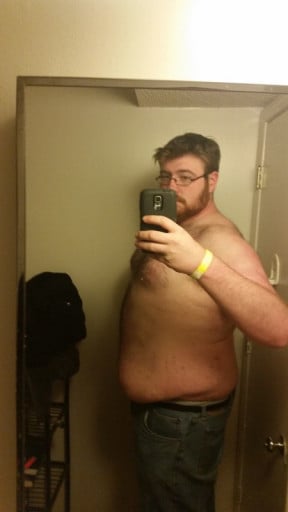 A photo of a 6'6" man showing a fat loss from 362 pounds to 341 pounds. A respectable loss of 21 pounds.