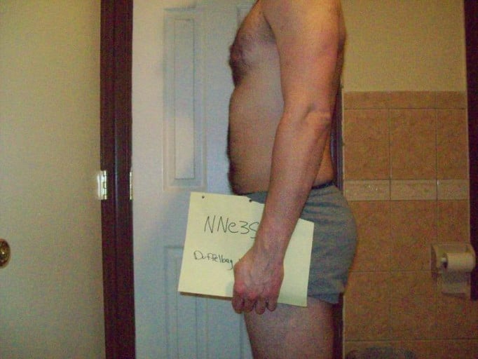 A photo of a 6'1" man showing a snapshot of 204 pounds at a height of 6'1