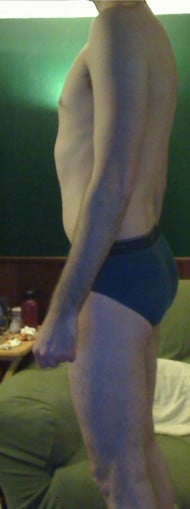 A picture of a 6'6" male showing a snapshot of 195 pounds at a height of 6'6