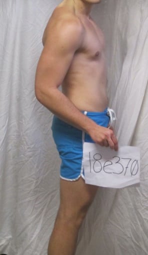 A picture of a 6'4" male showing a snapshot of 202 pounds at a height of 6'4