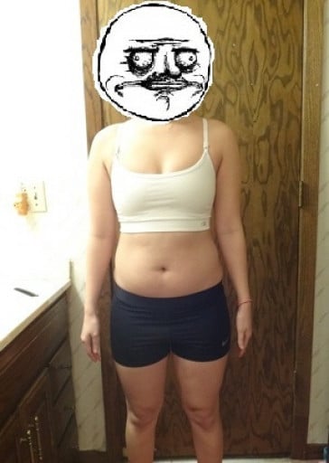 A photo of a 5'2" woman showing a snapshot of 125 pounds at a height of 5'2