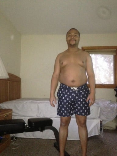 A photo of a 5'6" man showing a snapshot of 183 pounds at a height of 5'6
