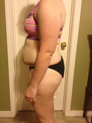 A photo of a 5'2" woman showing a snapshot of 164 pounds at a height of 5'2