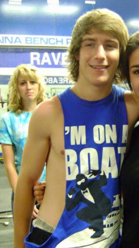 Before and After 40 lbs Weight Gain 5'10 Male 135 lbs to 175 lbs