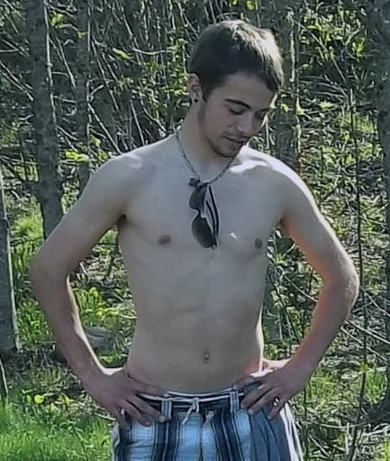 A picture of a 5'8" male showing a weight bulk from 128 pounds to 160 pounds. A total gain of 32 pounds.