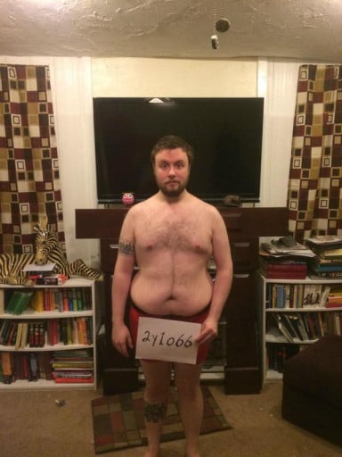 A picture of a 5'8" male showing a snapshot of 212 pounds at a height of 5'8