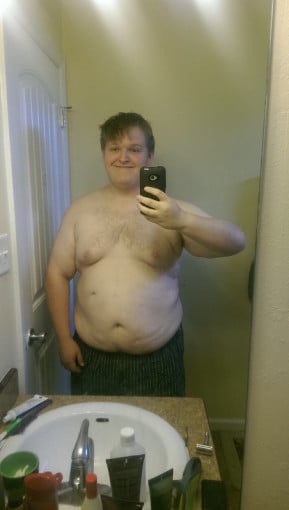 A photo of a 5'10" man showing a fat loss from 380 pounds to 300 pounds. A respectable loss of 80 pounds.