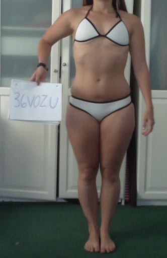 A before and after photo of a 5'1" female showing a snapshot of 125 pounds at a height of 5'1