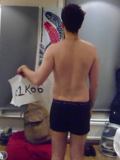A picture of a 6'1" male showing a snapshot of 186 pounds at a height of 6'1