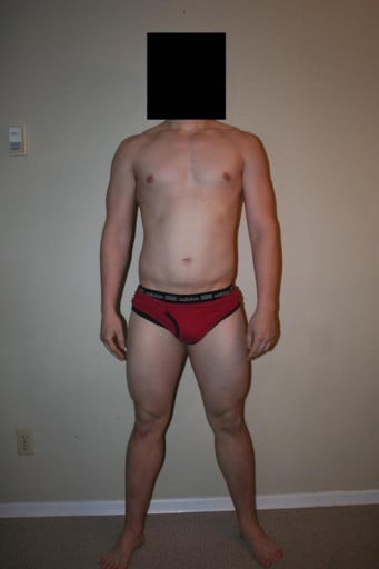 A picture of a 6'1" male showing a snapshot of 207 pounds at a height of 6'1