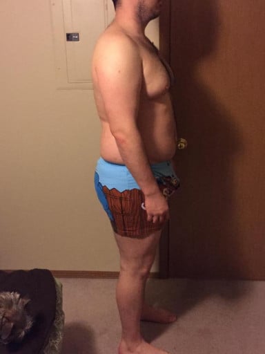 A progress pic of a 6'2" man showing a snapshot of 284 pounds at a height of 6'2