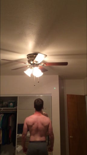 A picture of a 6'1" male showing a weight gain from 145 pounds to 185 pounds. A total gain of 40 pounds.