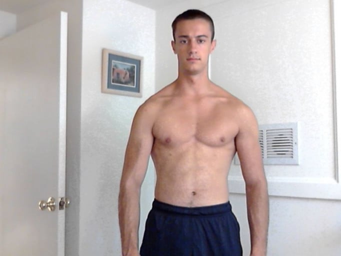 A before and after photo of a 5'10" male showing a weight bulk from 130 pounds to 155 pounds. A net gain of 25 pounds.