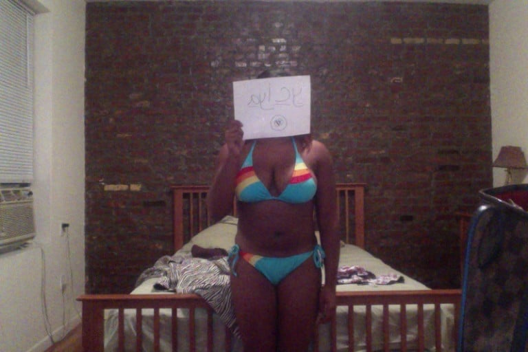 A photo of a 5'2" woman showing a snapshot of 148 pounds at a height of 5'2