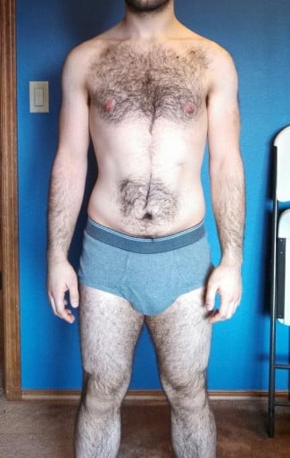 4 Photos of a 150 lbs 5 feet 5 Male Fitness Inspo