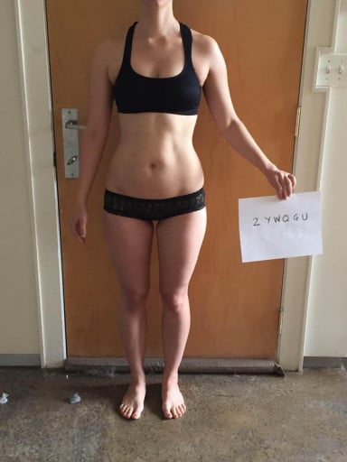 A photo of a 5'6" woman showing a snapshot of 132 pounds at a height of 5'6