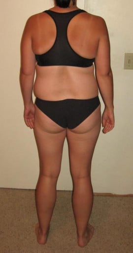 A picture of a 5'7" female showing a snapshot of 163 pounds at a height of 5'7