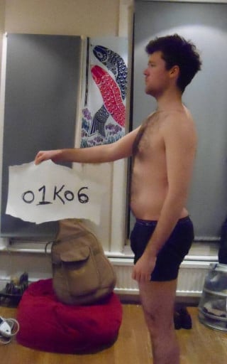A picture of a 6'1" male showing a snapshot of 186 pounds at a height of 6'1