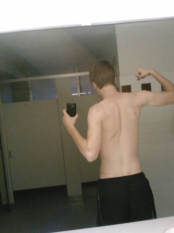 4 Pics of a 150 lbs 6'3 Male Fitness Inspo
