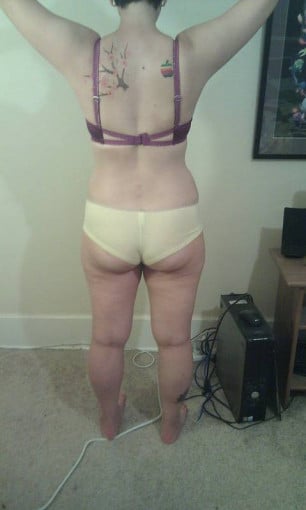 A picture of a 5'6" female showing a snapshot of 154 pounds at a height of 5'6