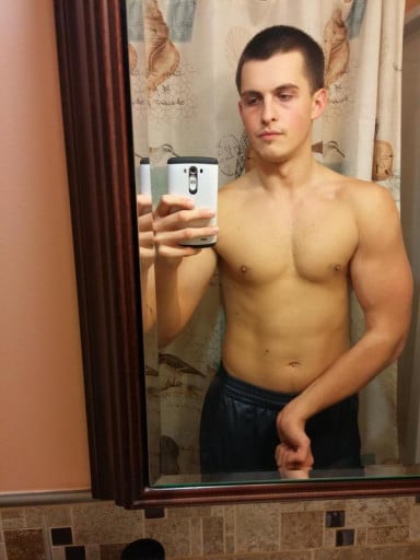 A picture of a 5'11" male showing a weight gain from 140 pounds to 180 pounds. A total gain of 40 pounds.