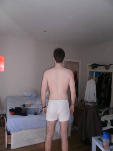 A photo of a 6'1" man showing a snapshot of 170 pounds at a height of 6'1
