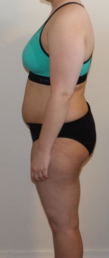 A picture of a 5'1" female showing a snapshot of 137 pounds at a height of 5'1