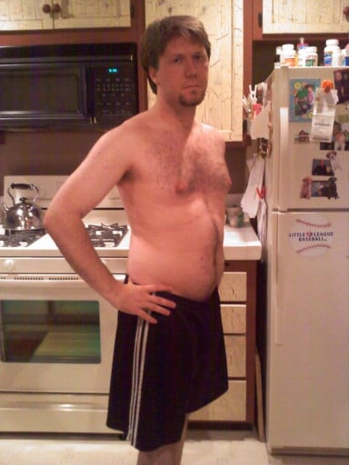 A progress pic of a 5'10" man showing a weight reduction from 210 pounds to 175 pounds. A total loss of 35 pounds.
