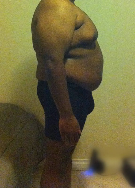 4 Pics of a 5 foot 9 269 lbs Male Weight Snapshot