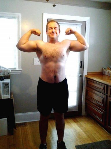 A picture of a 5'10" male showing a fat loss from 280 pounds to 205 pounds. A total loss of 75 pounds.