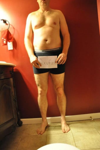 A picture of a 6'0" male showing a snapshot of 208 pounds at a height of 6'0
