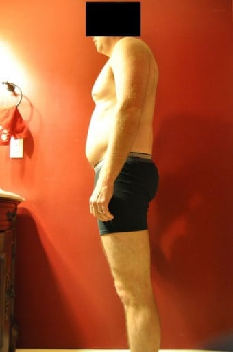 A picture of a 6'0" male showing a snapshot of 208 pounds at a height of 6'0