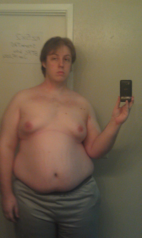 4 Pictures of a 340 lbs 6 foot 3 Male Fitness Inspo