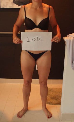A progress pic of a 5'6" woman showing a snapshot of 132 pounds at a height of 5'6