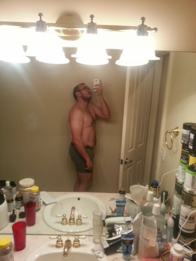 A photo of a 5'9" man showing a snapshot of 186 pounds at a height of 5'9