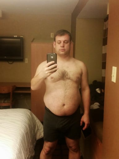 A photo of a 5'7" man showing a weight reduction from 229 pounds to 200 pounds. A total loss of 29 pounds.