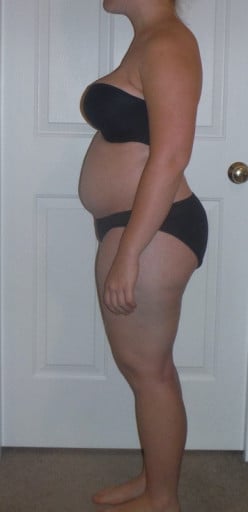 A picture of a 5'4" female showing a snapshot of 171 pounds at a height of 5'4