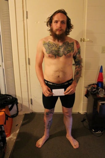 A photo of a 5'7" man showing a snapshot of 172 pounds at a height of 5'7