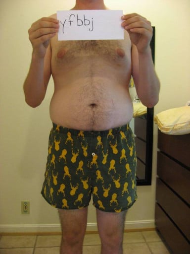 A photo of a 6'2" man showing a snapshot of 192 pounds at a height of 6'2