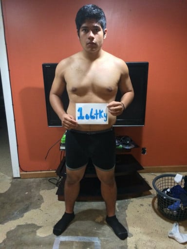 A picture of a 5'10" male showing a snapshot of 211 pounds at a height of 5'10