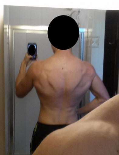 A picture of a 6'0" male showing a weight bulk from 152 pounds to 185 pounds. A respectable gain of 33 pounds.