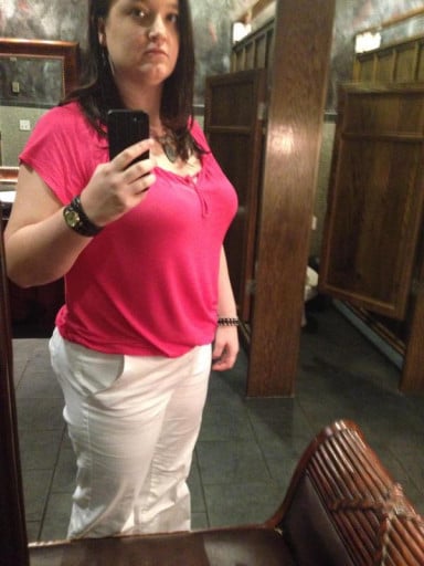 A progress pic of a 5'6" woman showing a weight loss from 222 pounds to 149 pounds. A total loss of 73 pounds.