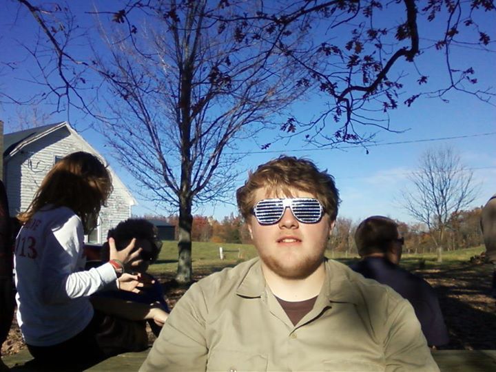 Progress Pics of 75 lbs Weight Gain 6 foot 5 Male 280 lbs to 355 lbs