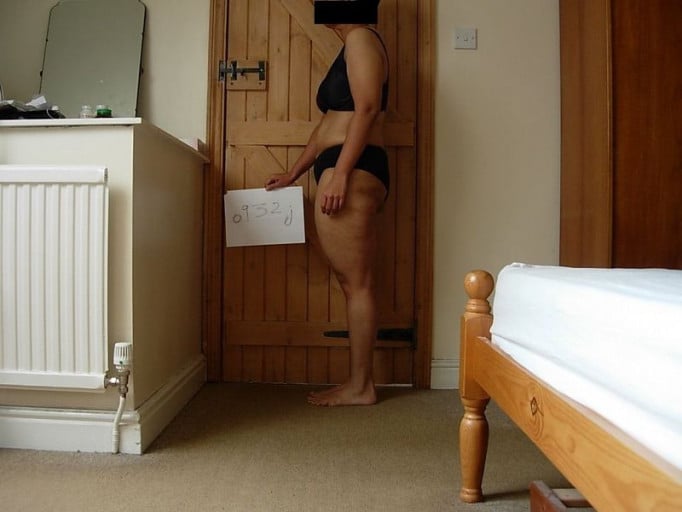 A picture of a 5'2" female showing a snapshot of 148 pounds at a height of 5'2