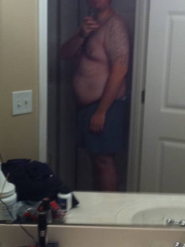 A picture of a 6'4" male showing a snapshot of 280 pounds at a height of 6'4