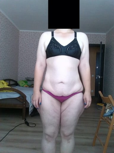 A photo of a 5'6" woman showing a snapshot of 179 pounds at a height of 5'6