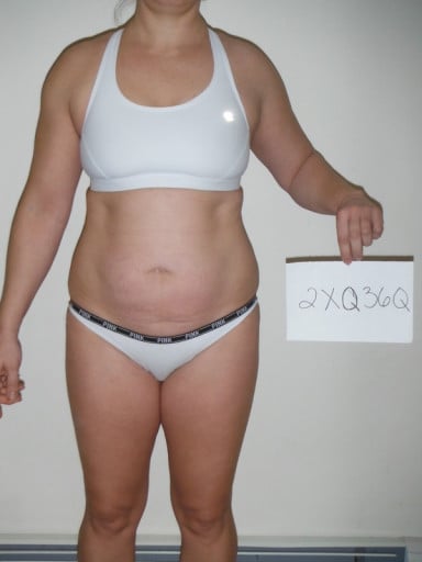 A picture of a 5'4" female showing a snapshot of 148 pounds at a height of 5'4