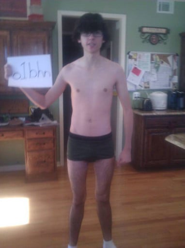 A before and after photo of a 6'2" male showing a snapshot of 125 pounds at a height of 6'2